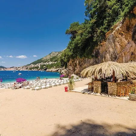 2 Bedroom In 公寓 *