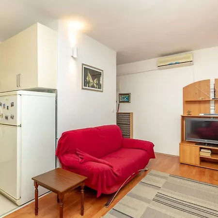 Apartamento 2 Bedroom In *